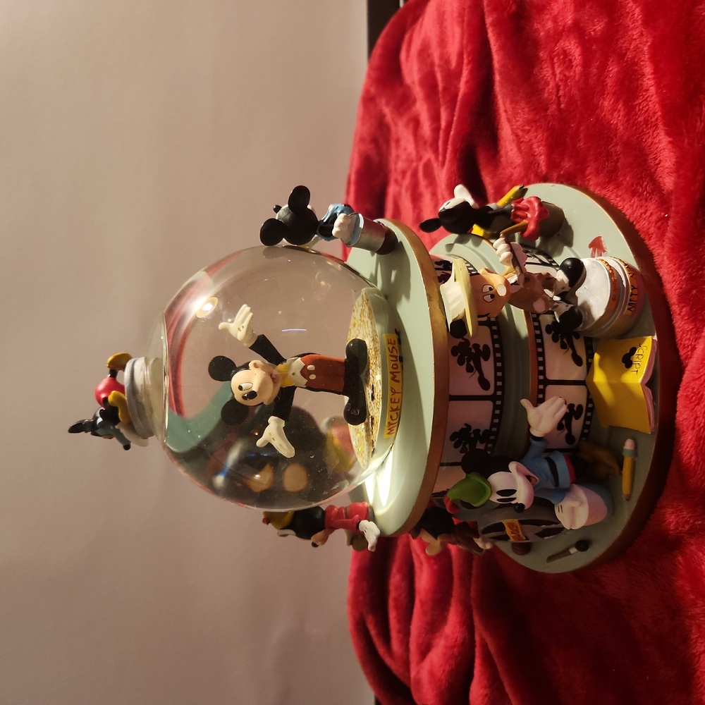 Vintage snow globe